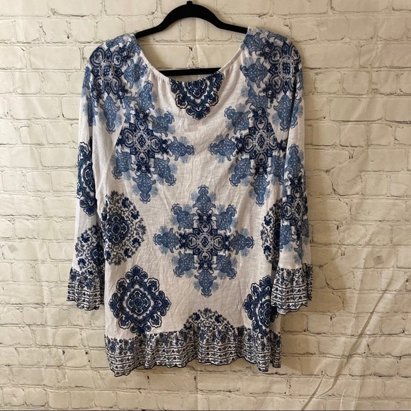 INC long sleeve Romanesque top - Picture 5 of 5
